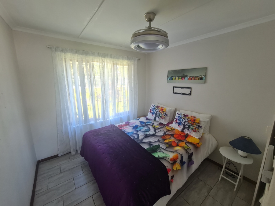 2 Bedroom Property for Sale in Paradise Beach Eastern Cape